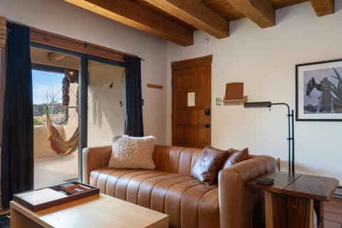 Three Studios at Canyon Base - 15min to Ski House in New Mexico