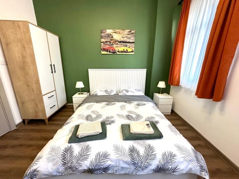 Bed, Photo of the whole room, Bedroom, towels, wardrobe