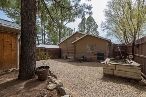Enchanted Hideaway Cabins and Cottages Cabin in Ruidoso