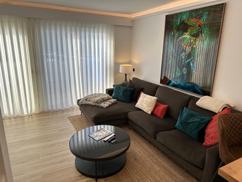 Property building, Lounge or bar, Floor plan