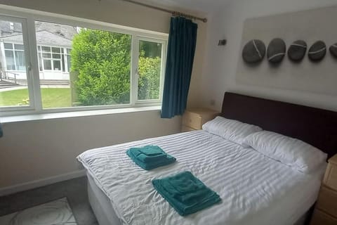 Sunny holiday house House in Saint Columb Major