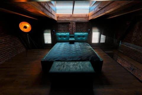 Bed, Bedroom