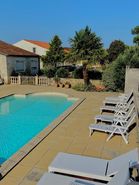 Shower, Pool view, Swimming pool, Seasons, Sunset