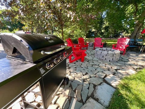 BBQ facilities, Evening entertainment