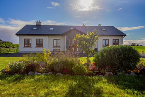 Mirella Guest House Apartment in County Mayo