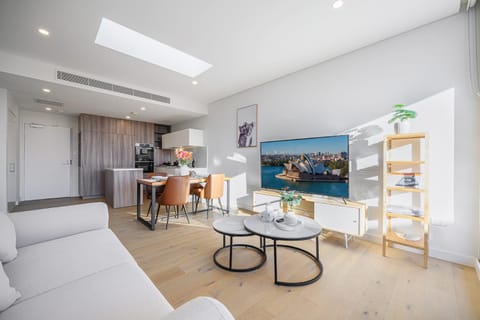 Communal lounge/ TV room, TV and multimedia, Seating area