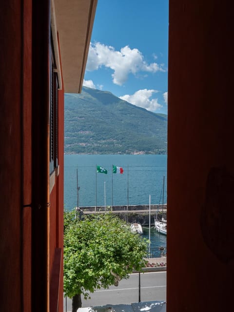 Magnolia House Apartment in Bellano