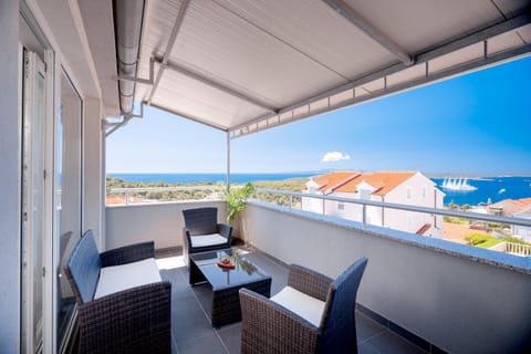 Balcony/Terrace, Seating area, Sea view