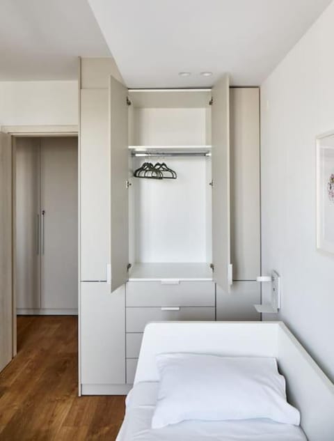 Crispi Luxury & Spacious Apt-Sour Sisters Apts Apartment in Thessaloniki