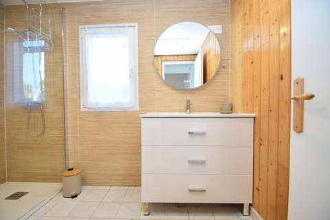 Le Chalet Ma Neizh - 4 pers avec jardin House in Dinard