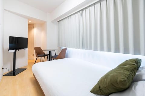 Bed, Living room, Bedroom
