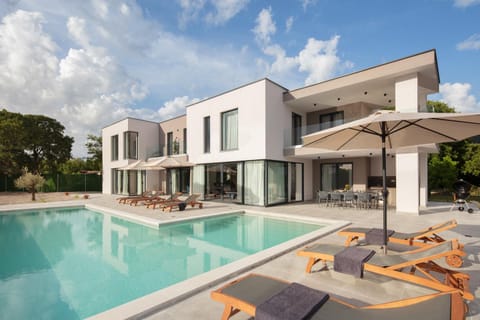 Other, Swimming pool