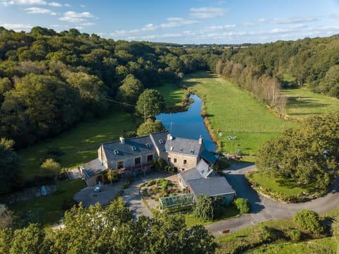 Le Moulin des hirondelles Bed and Breakfast in Brittany