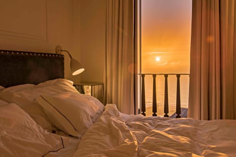 River view, Sunrise