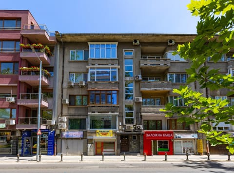 Happy People Plovdiv - Grey 1-BD Apartment by Flat Mаnager Apartment in Plovdiv