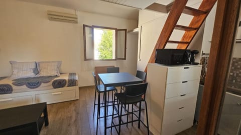 Studio 1G Apartment in Villeneuve-lès-Avignon
