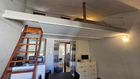 Studio 1G Apartment in Villeneuve-lès-Avignon