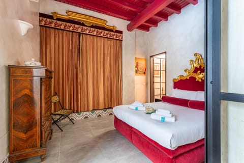 Bed, Photo of the whole room, Bedroom, towels, wardrobe