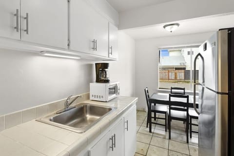 Salty Waves Condo House in Ocean Shores