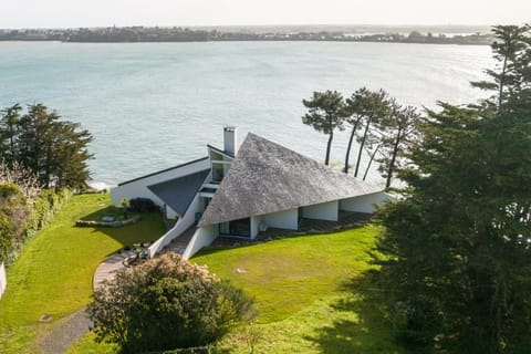 Exclusivité Villa d'Exception en Bord de Mer Villa in Brittany