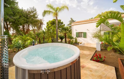 Spa and wellness centre/facilities, Swimming pool