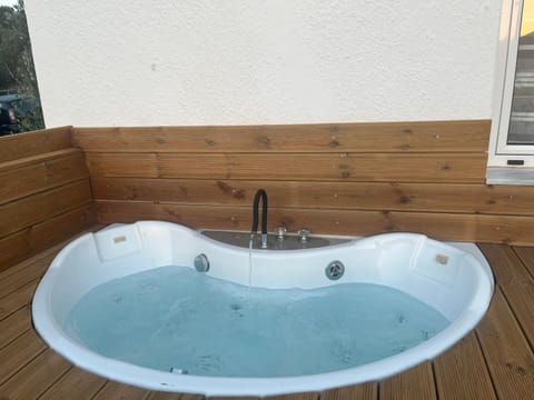 Hot Tub, Bathroom, Bath