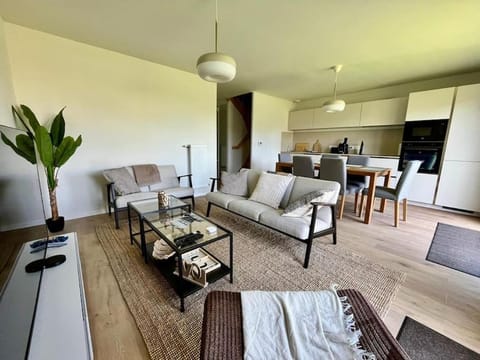 La Maison Bleue, Jardin & Mer 300m House in Dunkirk