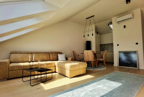 Riva Guesthouse Bed and Breakfast in Kotor Municipality