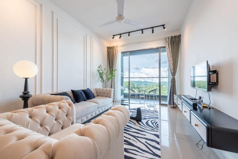 Natural landscape, TV and multimedia, Living room, Seating area