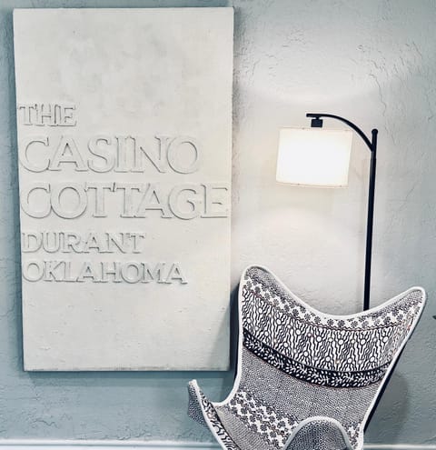 Living room, Decorative detail