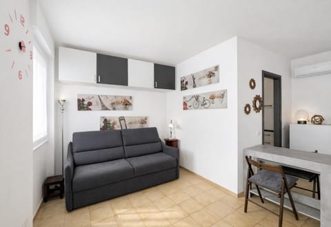 Bella Vita Stays Cozy Apartment in Sondrio