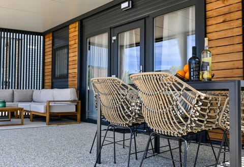 Day, Balcony/Terrace, Balcony/Terrace, Seating area