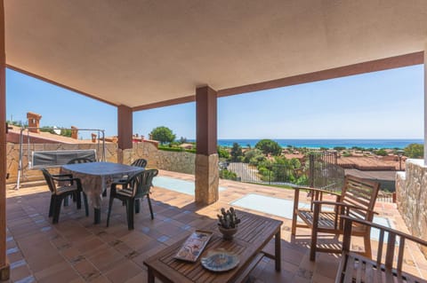 Patio, View (from property/room), Balcony/Terrace, Dining area, Sea view