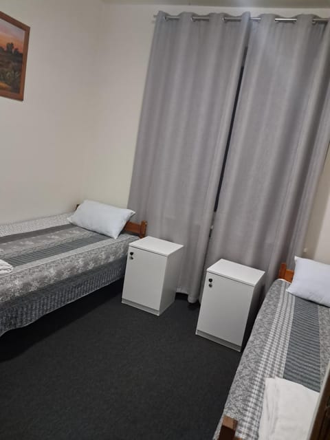 Photo of the whole room, towels