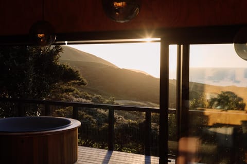 Foudre Suite with Hot Tub at Barrelled Wines Raglan Apartment in Raglan
