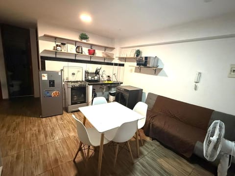 Coffee/tea facilities, Kitchen or kitchenette, Living room, Dining area, dishwasher, oven, pet friendly