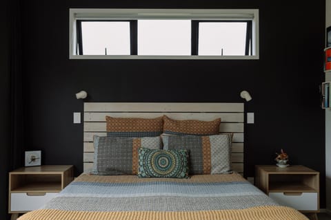 Barrique Studio with Sauna at Barrelled Wines Raglan Apartment in Raglan