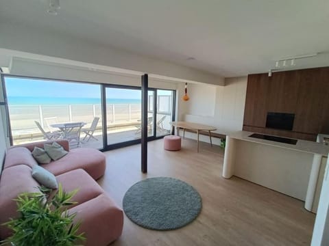 Luxe penthouse met zeezicht en 2 zonneterrassen Apartment in Koksijde