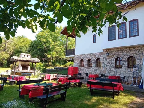 Къща за Гости "При Странджата" Bed and Breakfast in Veliko Tarnovo