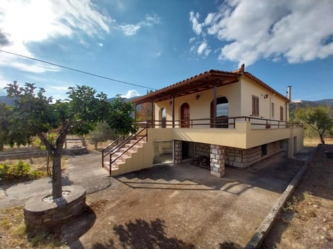 Property building, Garden view, Mountain view, Inner courtyard view