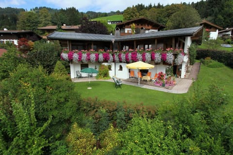 Property building, Spring, Day, Natural landscape, Garden, Garden, Garden view