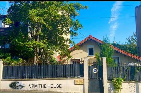 Votre Petite Maison Apartment in Île-de-France