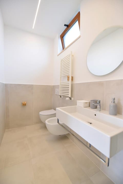 Toilet, Bathroom, bidet