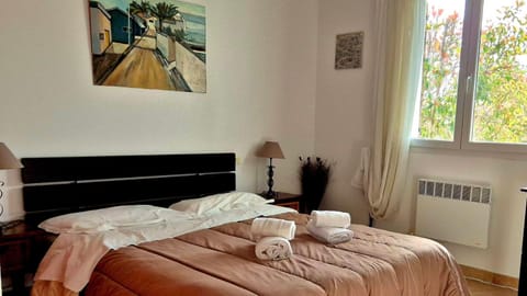 Living room, Bedroom