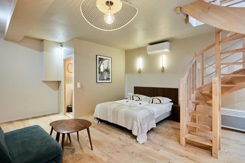 Residence centre de Paris by Studio prestige Apartment in Paris