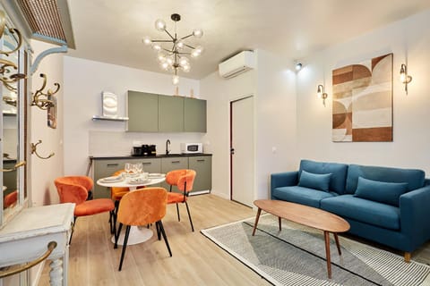 Residence centre de Paris by Studio prestige Apartment in Paris