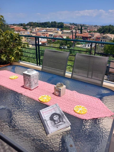 View (from property/room), Balcony/Terrace, City view