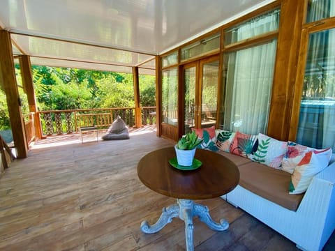 View (from property/room), Balcony/Terrace, Seating area