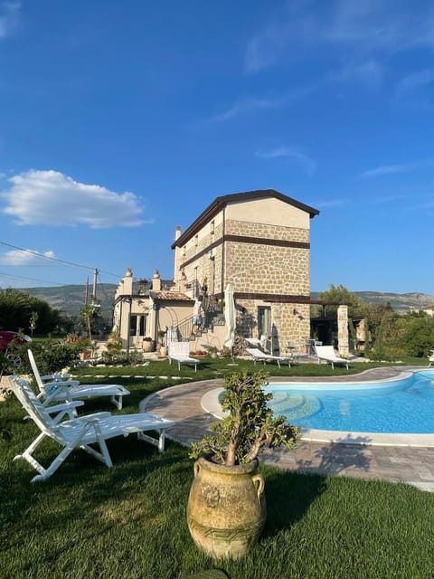 Property building, Day, Garden, Garden view, Pool view, Swimming pool, sunbed