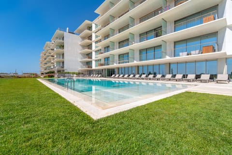 Property building, Garden, sunbed